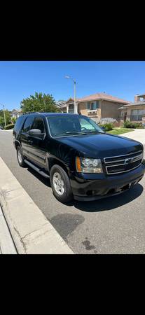 Black 2012 Tahoe - $5,999 (Sylmar)63623948708481120