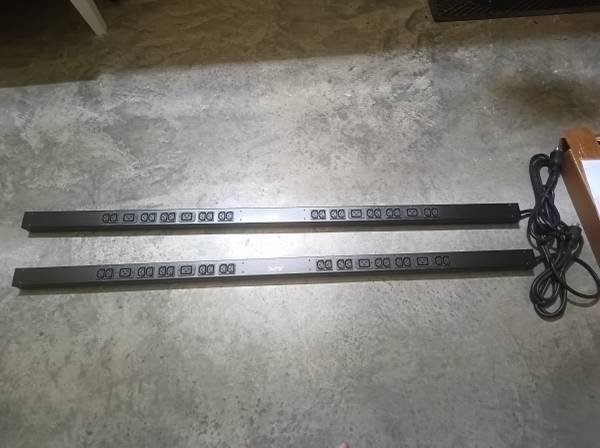2x APC Basic Rack PDU (vertical mount) - p/n AP7540 1