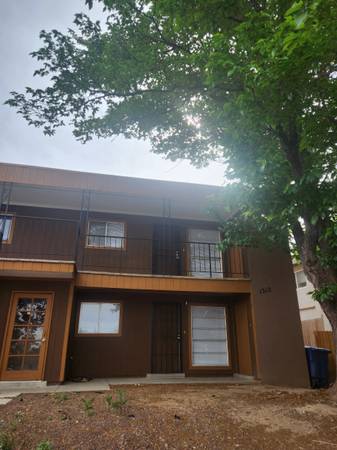 2bd 1ba in NE (1212 Chelwood Park Blvd #4) 1