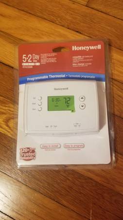 Honeywell Thermostat , Brand New !!! 1