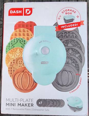 NIB - DASH brand Multi-Plate Holiday mini waffle maker 1