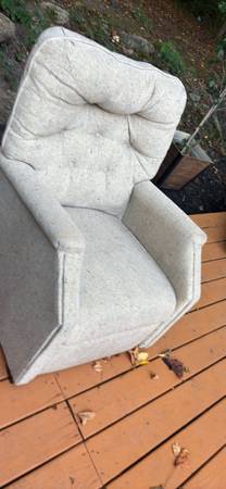 Feee recliner 1