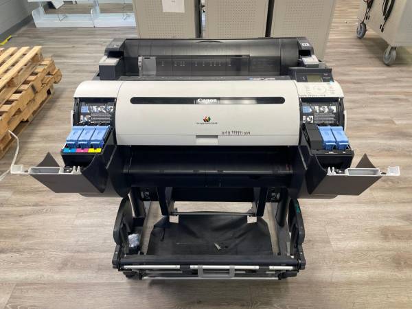 Canon ImagePROGRAF IPF680 printer 1