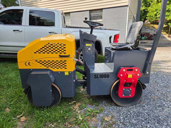 Roller / compactor 1