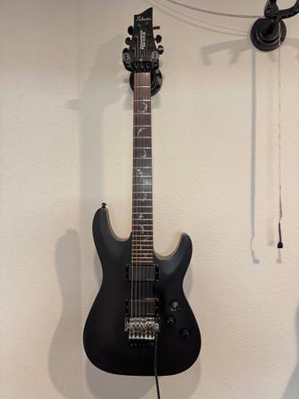 Schecter Diamond Series Damien-FR Black electric guitar 1