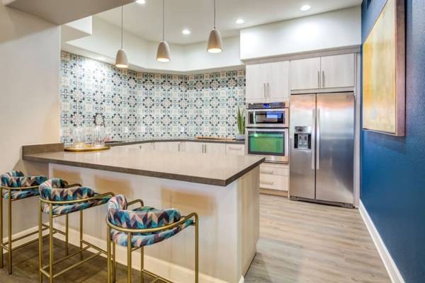 $3,949 / 3br - 1279ft2 - 3 Bed, Refrigerator, Easy Access to Miramar College (11600 Compass Point Dr N, San Diego, CA)63998603977347123