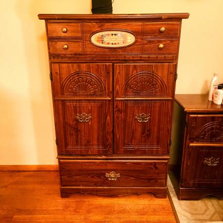 Chest of Drawers 1