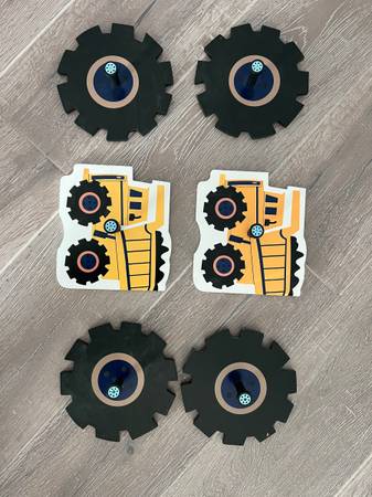 Kid dump truck and wheel wall hanger 1