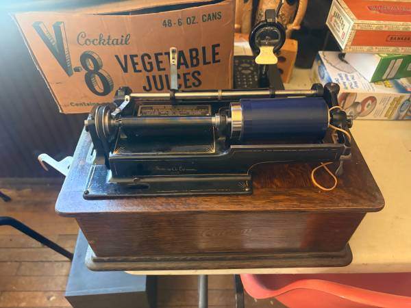 Edison circa 1910 phonograph and 16 reels 1