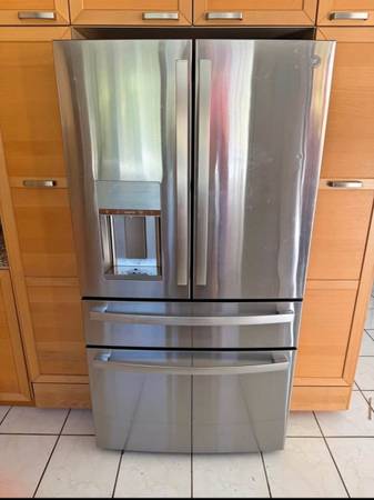 Refrigerator 1