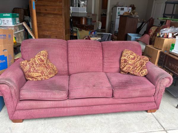 Free couch 1