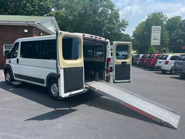 2015 *Ram* *ProMaster* *1500* 136 WB silla de ruedas para discapacitados entrada trasera - $43,900 (Ram ProMaster)63620340927875120