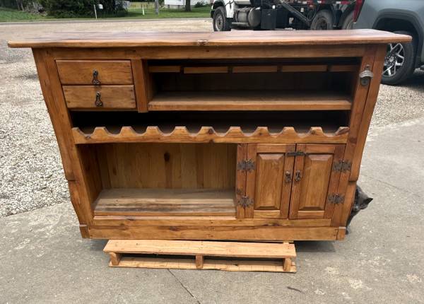 Solid Wood Rustic Bar and Bar Stools 1