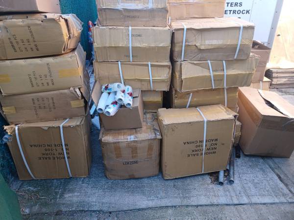 PAINT ROLLER SELVES 1