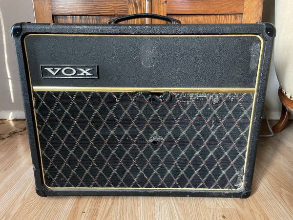 Vintage 1969 Vox Pacemaker amplifier 1