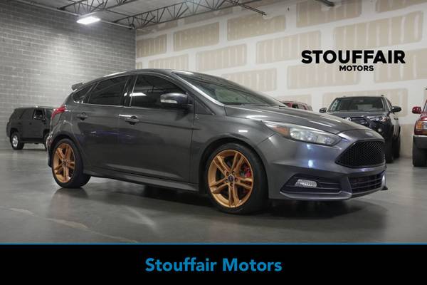 2016 *Ford* *Focus *5dr Hatchback ST* Gray - $11,791 (Stouffair Motors)634847202136351211