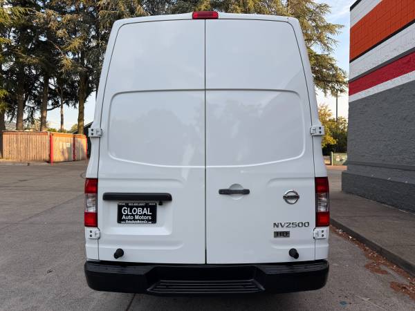 2015 Nissan NV2500 HD SV - Photo 6