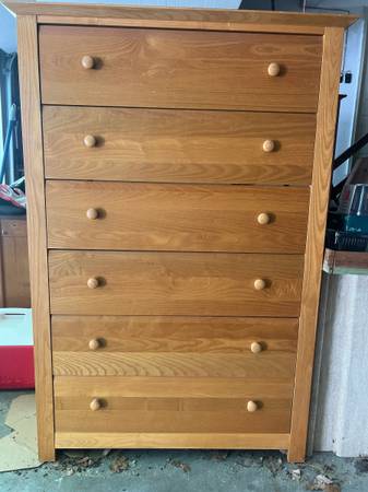 Solid oak thomasville impressions tallboy 1
