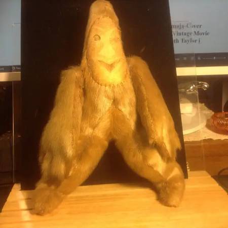 Antique Canada First Nations Bigfoot Doll 11” 1
