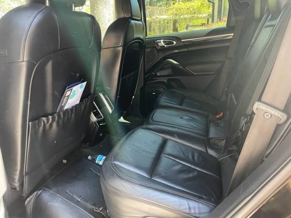 2011 Porsche Cayenne S Hybrid - $11,900 (Duluth)63620854369155124