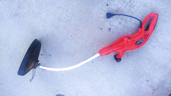 Weed Wacker 1