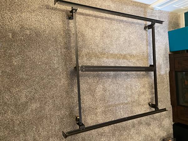 Queen size Bed Frame 1