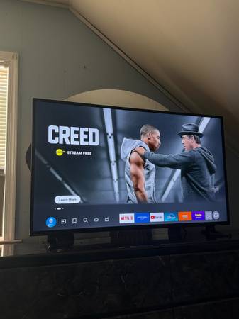 Insignia Amazon fire tv 50” 1