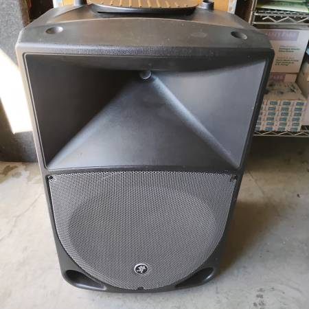 Mackie TH-15A Thump 15" Powered PA Speaker – 2-Way Active Loudspeaker 1