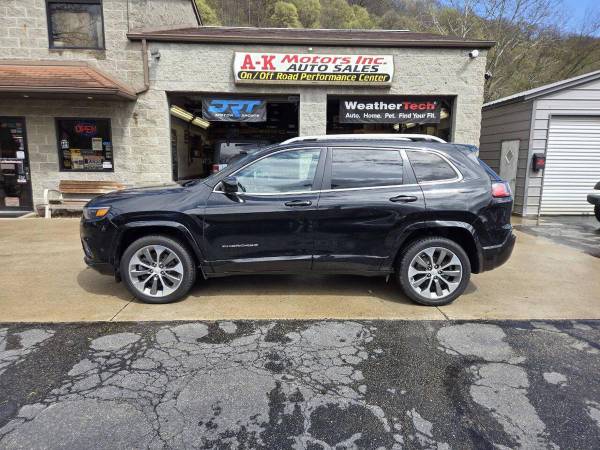 2019 Jeep Cherokee Overland 4x4 4dr SUV EVERYONE IS APPROVED! - $23,995 (+ A-K Motors)63625245494787124
