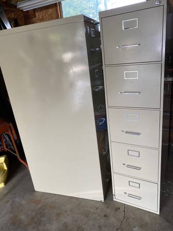 Chair and Locking Filing Cabinets 1