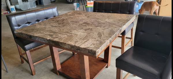 Kitchen/Dining Room Table 1