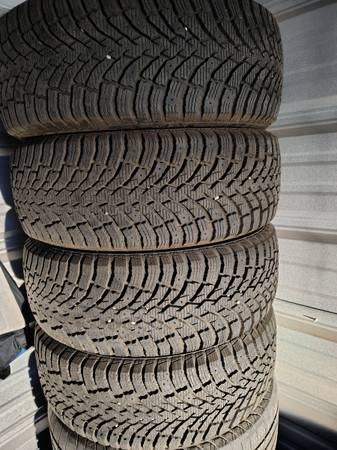 225 60 16 tires 1