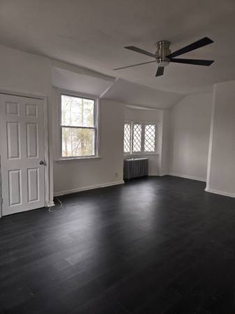 $1450.00 / 1br - Spacious One Bedroom with High Ceilings63762871171331122