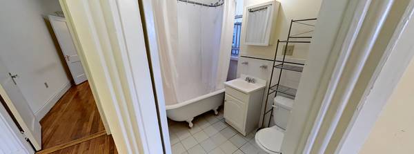 $2,750 / 1br - Fenway 1 Bed w/ Patio + Parking Option – Park Drive – $2,750–11/1 (Boston)63863244410113123