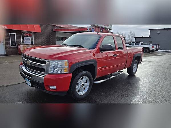 2009 CHEVROLET SILVERADO 1500 LT 1