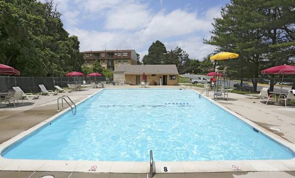 Cable Ready, Playground, Central Air Conditioning 1