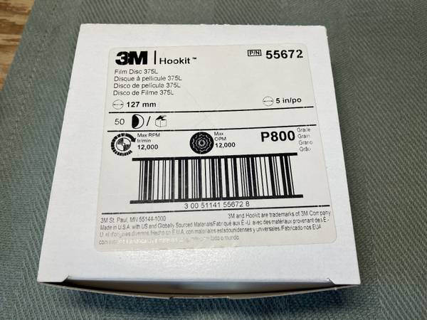 3M 55672 / 5 INCH P800 GRIT HOOK & LOOP SANDING DISC 1