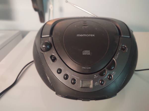 Memorex AMFM Radio CD Player 1
