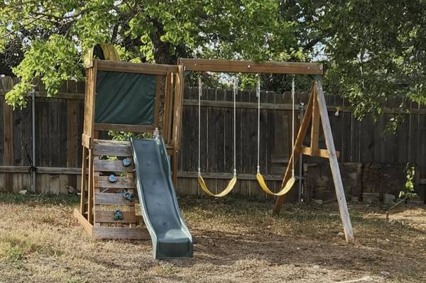 Swing set with slide - Playground equipment 1