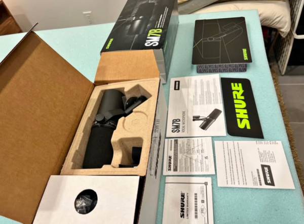 Shure SM7B - Mint Condition, Complete Box 1