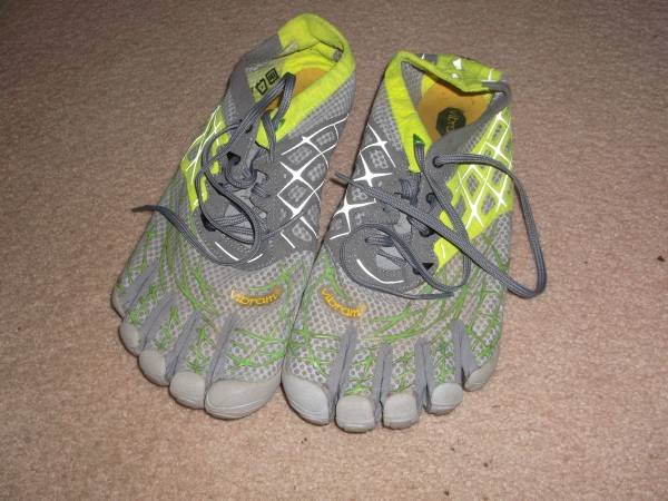 Vibram FiveFingers, Size 44 EU, (around 10-10 1/2) shoes - $25 (Eau Claire area)63471094808065120