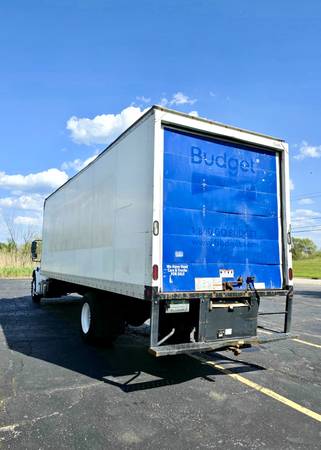 2017 Freightliner M2(box truck)/ Cummins - Photo 6