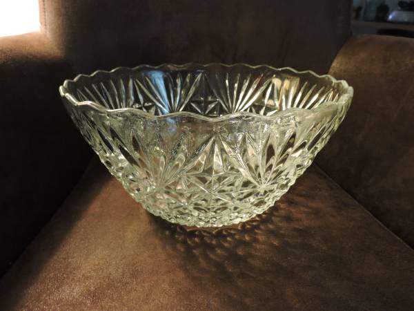 Vintage Anchor Hocking "Arlington" Punch Bowl 12" Round X 6.5" Deep 1