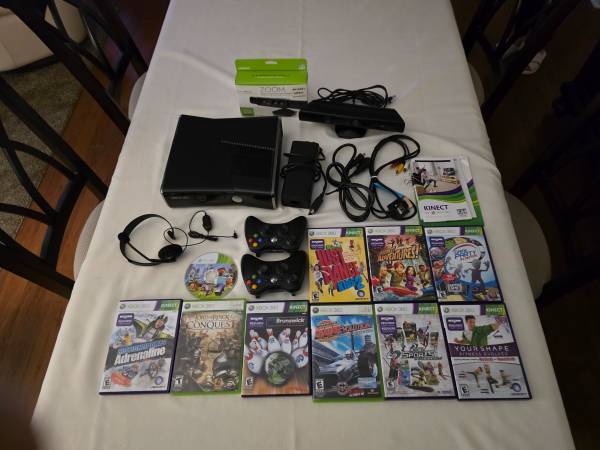 XBox 360S 1439 Kinect 1