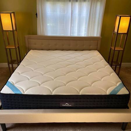 🔥 DreamCloud Premier King Mattress, Like New, Perfect Condition. Huge discoun 1