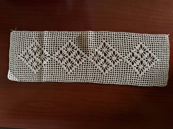 Vintage Handmade Rectangular Crochet Table Runner/Dresser Scarf/Doily 1
