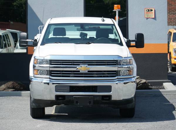2015 Chevrolet SILVERADO 3500 HD - Photo 2