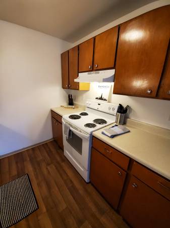 $2,475 / 1br - 800ft2 - 2 bedroom with great views and top floor! (Fremont)63934549483907123