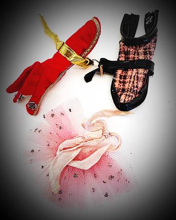 Barbie Doll’s “Dog N Duds” pieces 1