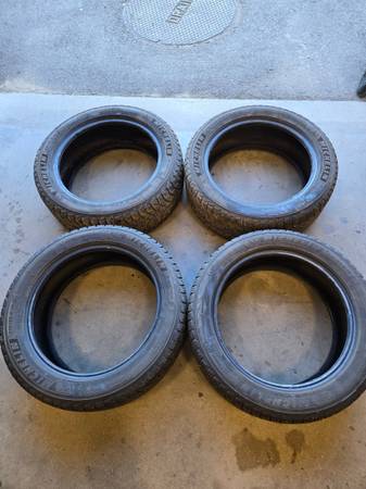 (4) 215/55/18 Michelin Snows 1